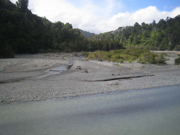 L'Orongoro River ...