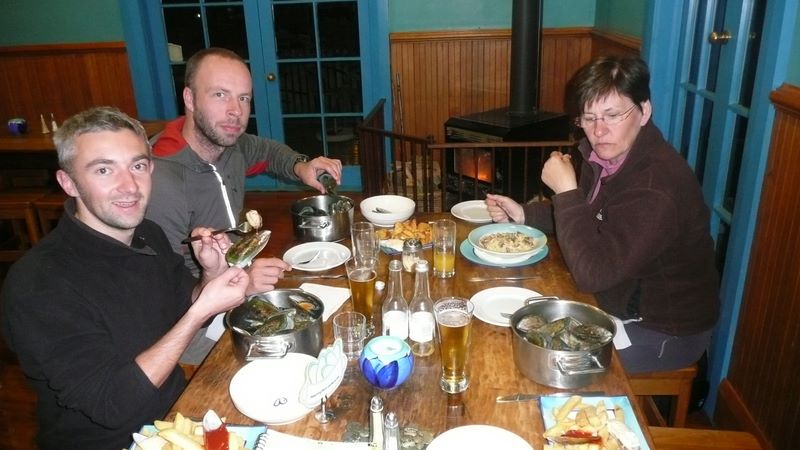 Le soir, nous avons rejoint Havelock, et suffisamment tôt pour profiter du seul restaurant ouvert. La spécialité: des moules vertes! Pas du goût de tout le monde!