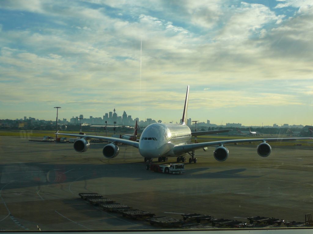 Ici, juste devant nous, un A380.