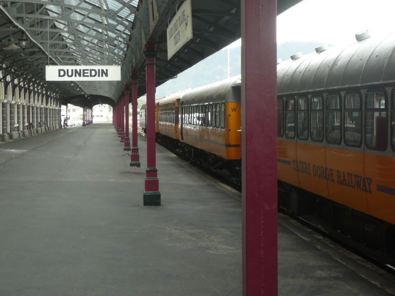 La gare de Dunedin ....