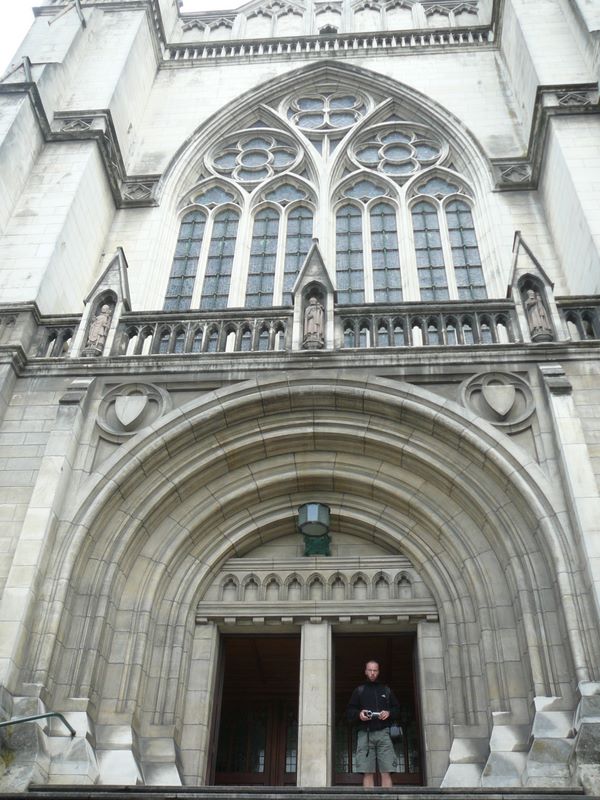 L'entrée de la cathédrale.