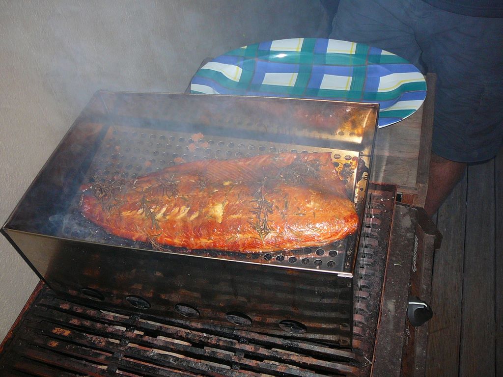 Ce soir, la spécialité maison: le saumon fumé!